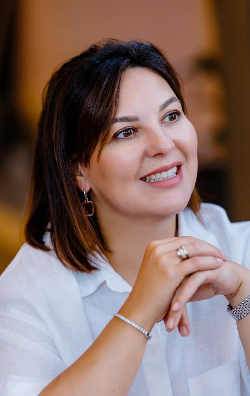 Alexandra P. — CEO